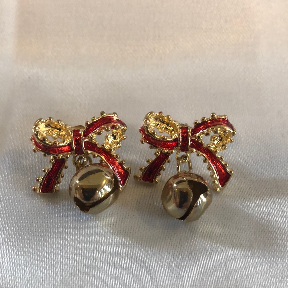 ✅ Jingle Bell Bow Earrings